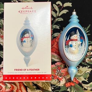 Hallmark Friend of a Feather 2015 Member Exclusive Ornament